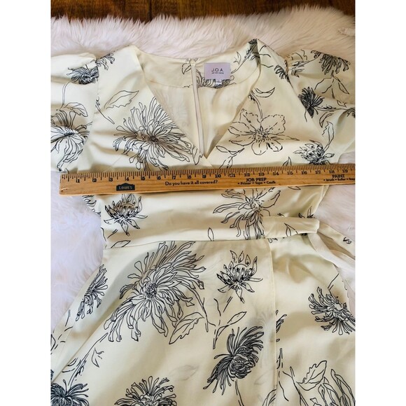 JOA dress - Picture 10 of 12